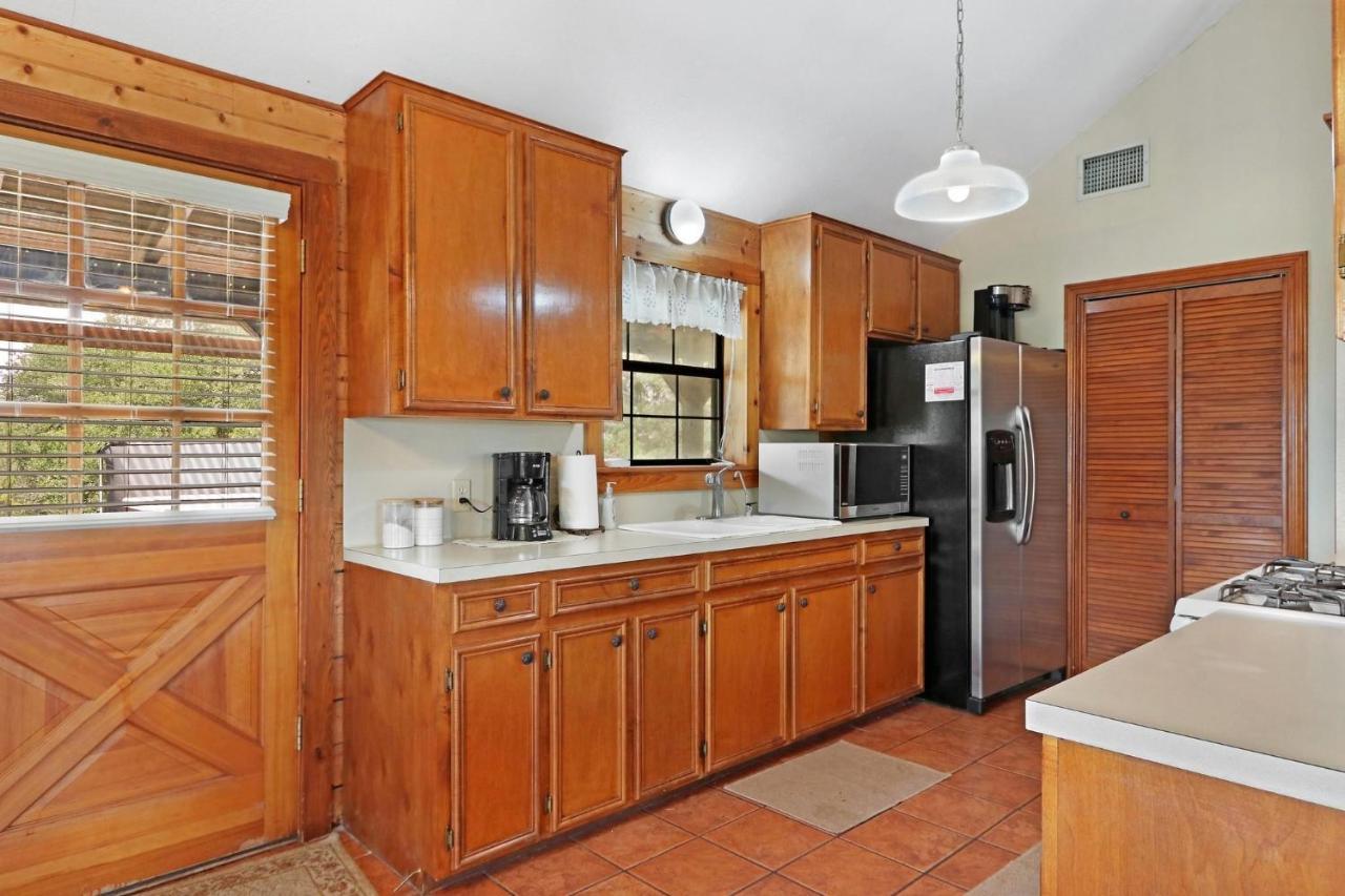Double D Cottage Mount Gainor Экстерьер фото